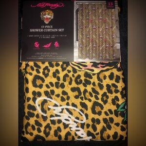🖤 ED HARDY Leopard Print Shower Curtain & hooks